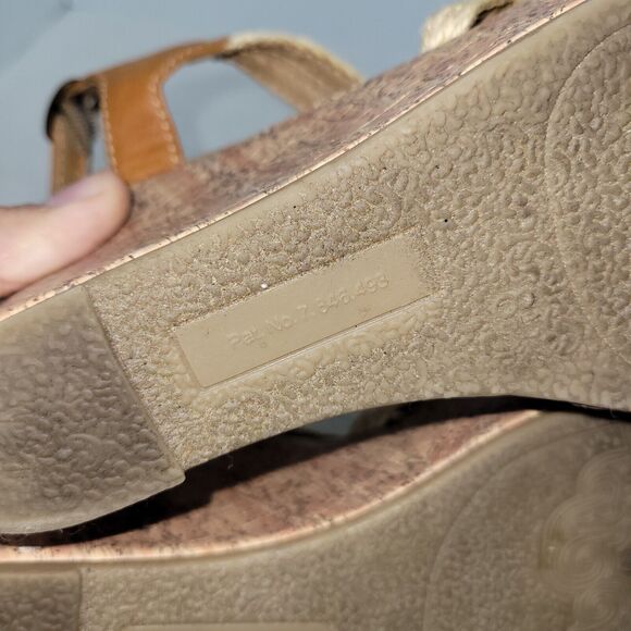 Seychelles Sandals Womens Size 8.5 Beige Leather Skin Block Heel Back Strap - Picture 12 of 13